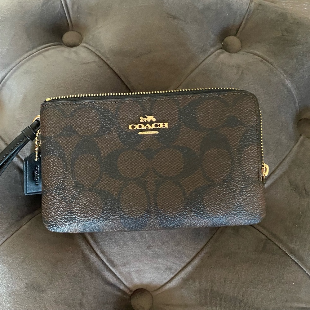 Coach Multi Pocket Wristlet